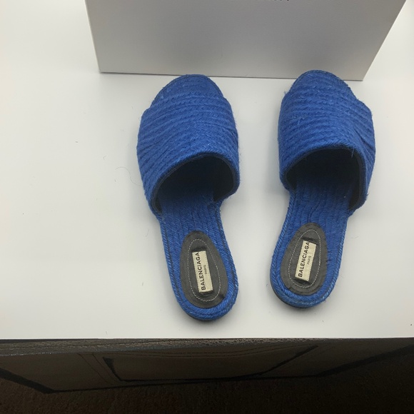 BALENCIAGA RAFFIA UPPER AND LEATHER SANDALS - Picture 1 of 5